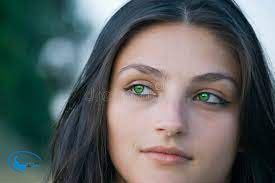 دختر چشم سبز
